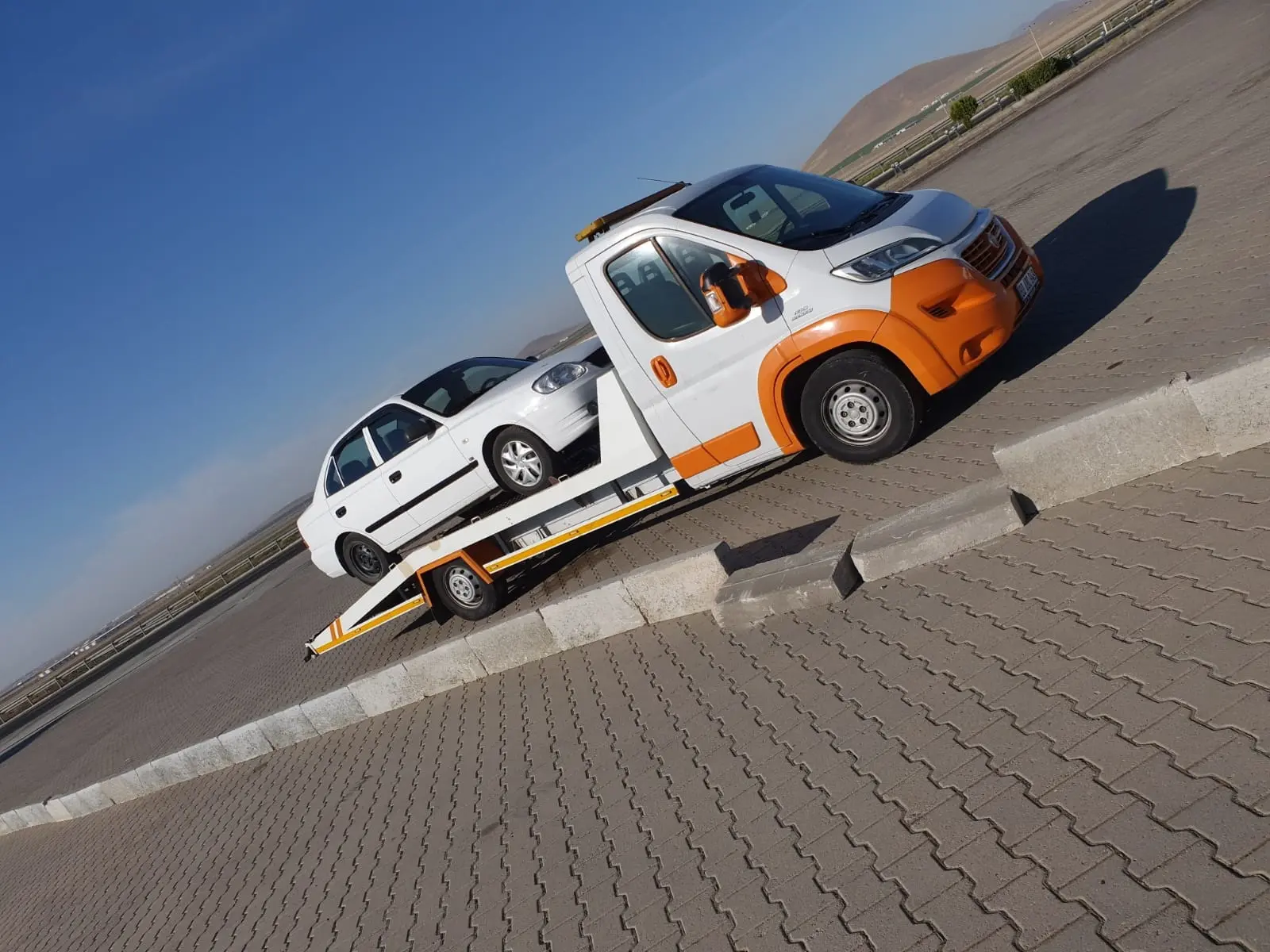 Küçükkuyu oto yol yardım